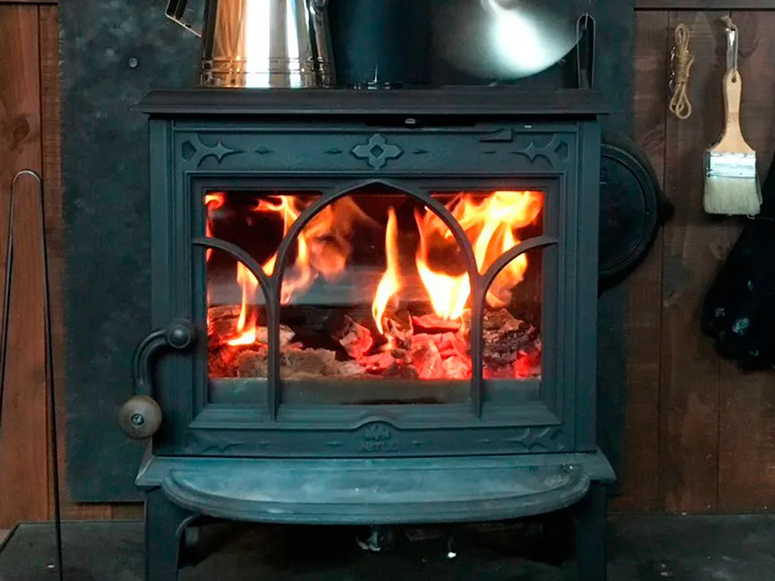 ログバーンズ薪ストーブの販売施工